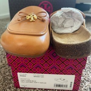 Tory Burch charm mule 
Leather: color brandy 
Brand new